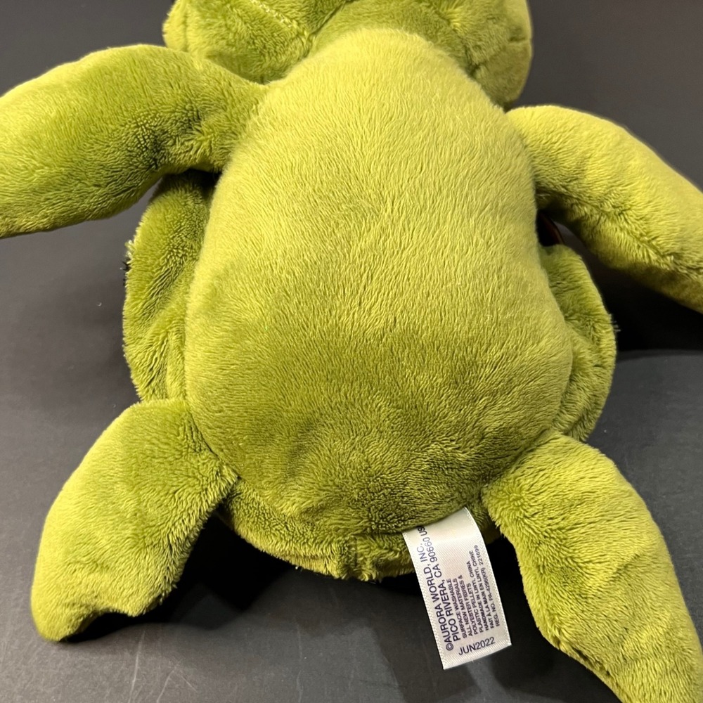Aurora Dreamy Eyes 10in Turtle Plush Green NWT Big Eye Sea Turtle Stuffed Toy - Picture 6 of 7
